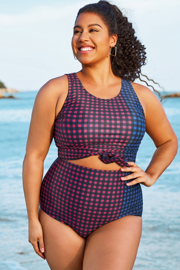 Top De Bikini De Talla Grande Corto Anudado Con Cuadros Y Bloques De Color