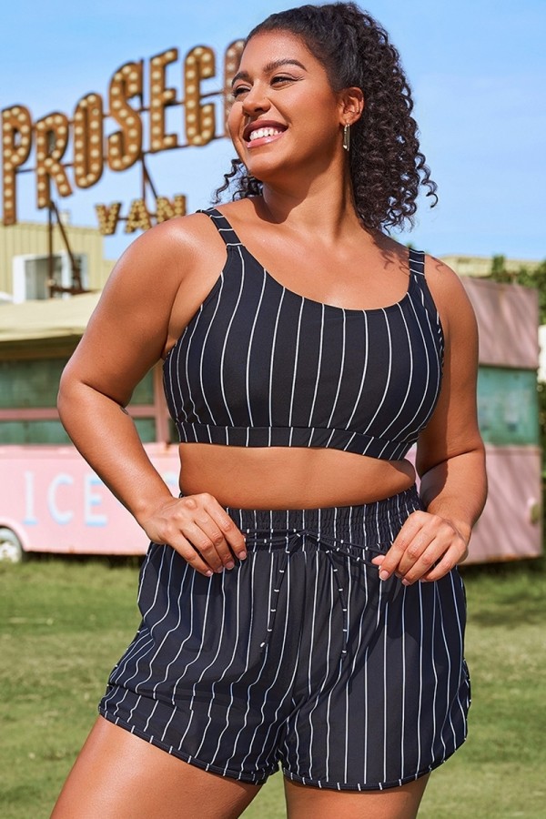 Top de Bikini Negro y Blanco a Rayas de Talla Grande