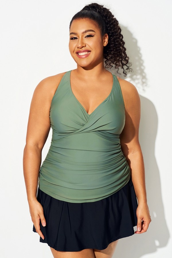 Top tankini con cuello en V y parte delantera torcida verde