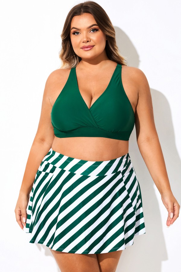 Top de bikini cruzado con escote en V en color verde liso