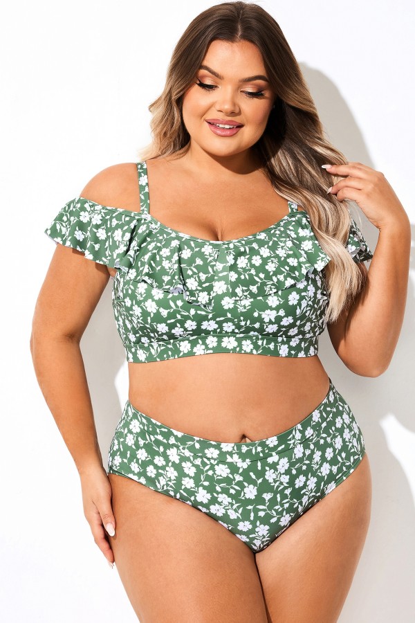 Top de bikini con volantes y estampado floral verde con hombros descubiertos