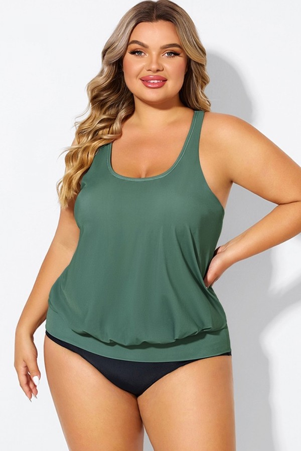 Top de Tankini Verde Militar de Espalda Cruzada con Control de Barriga