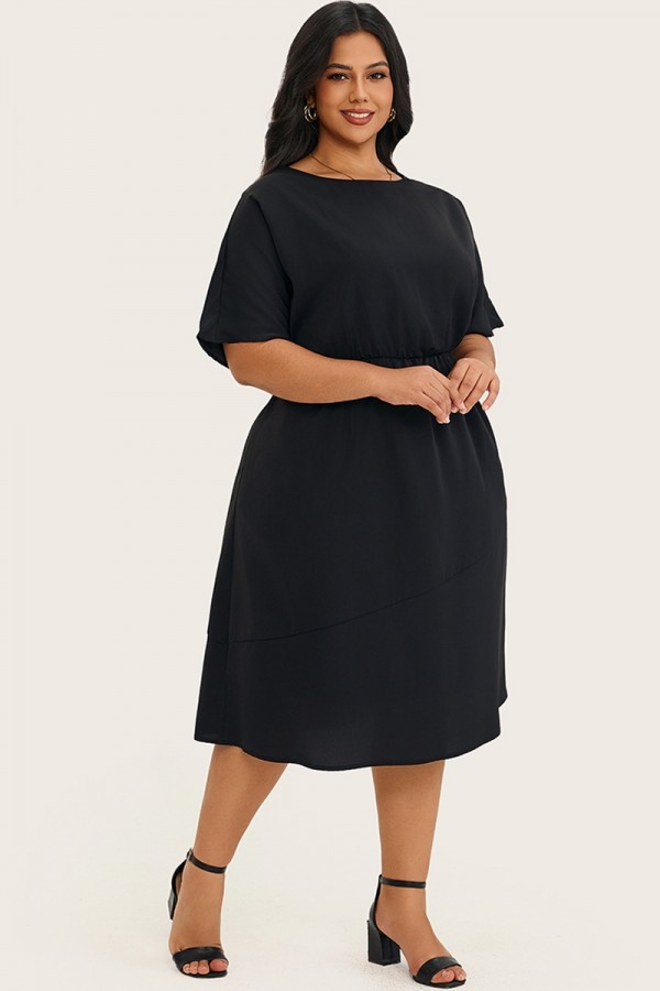 Vestido camisero negro con cinturilla elástica y bolsillo con abertura