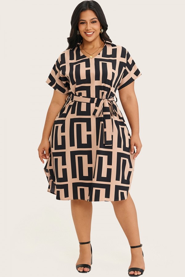 Vestido midi de talla grande con cinturón y manga dolman con estampado aleatorio