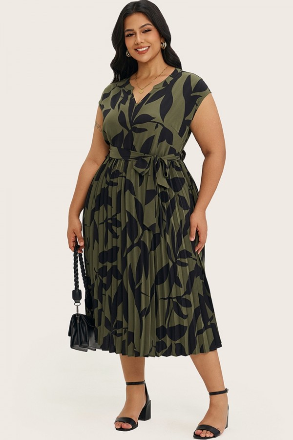 Vestido midi con estampado floral y manga japonesa verde