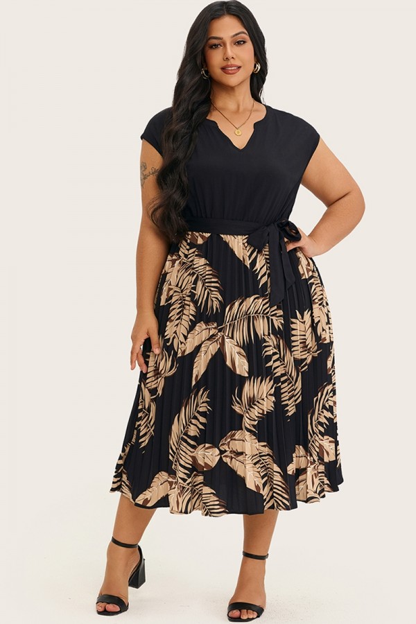 Vestido midi con cinturón y muescas con estampado de hojas de patchwork