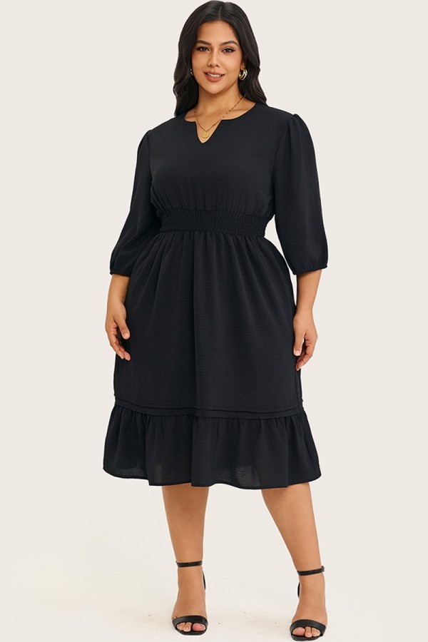 Vestido midi con gradas y mangas 3/4 con cuello en V negro