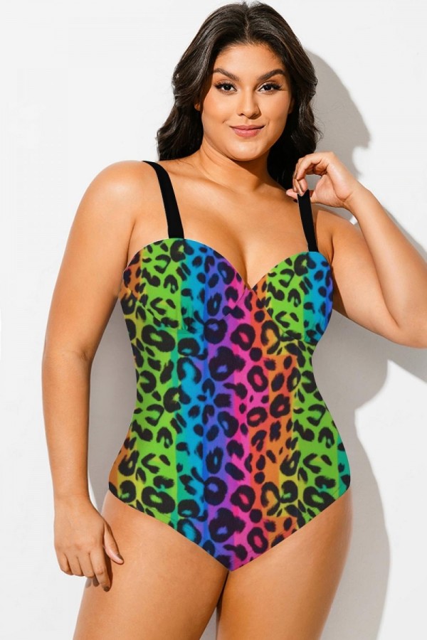 Traje de baño de una pieza con aros y estampado animal colorido