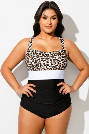Traje de Baño de Una Pieza Ajustado con Estampado de Leopardo y Parte Delantera Torcida