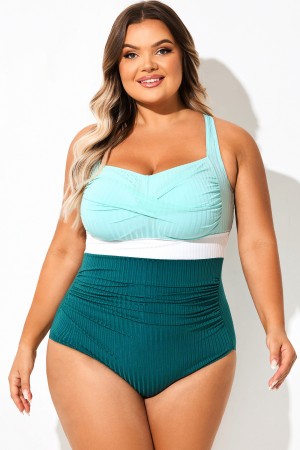 Traje de baño de una pieza ajustado con giro frontal verde claro