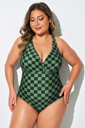 Traje de baño de una pieza con tirantes cruzados en la espalda y cuadros verdes