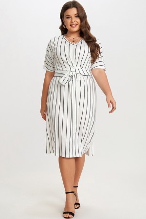 Vestido Blanco y Negro con V-cuello Cruzado a Rayas