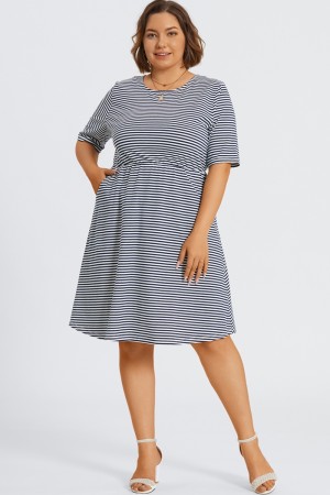 Vestido Midi Cuello Alto con Media Manga